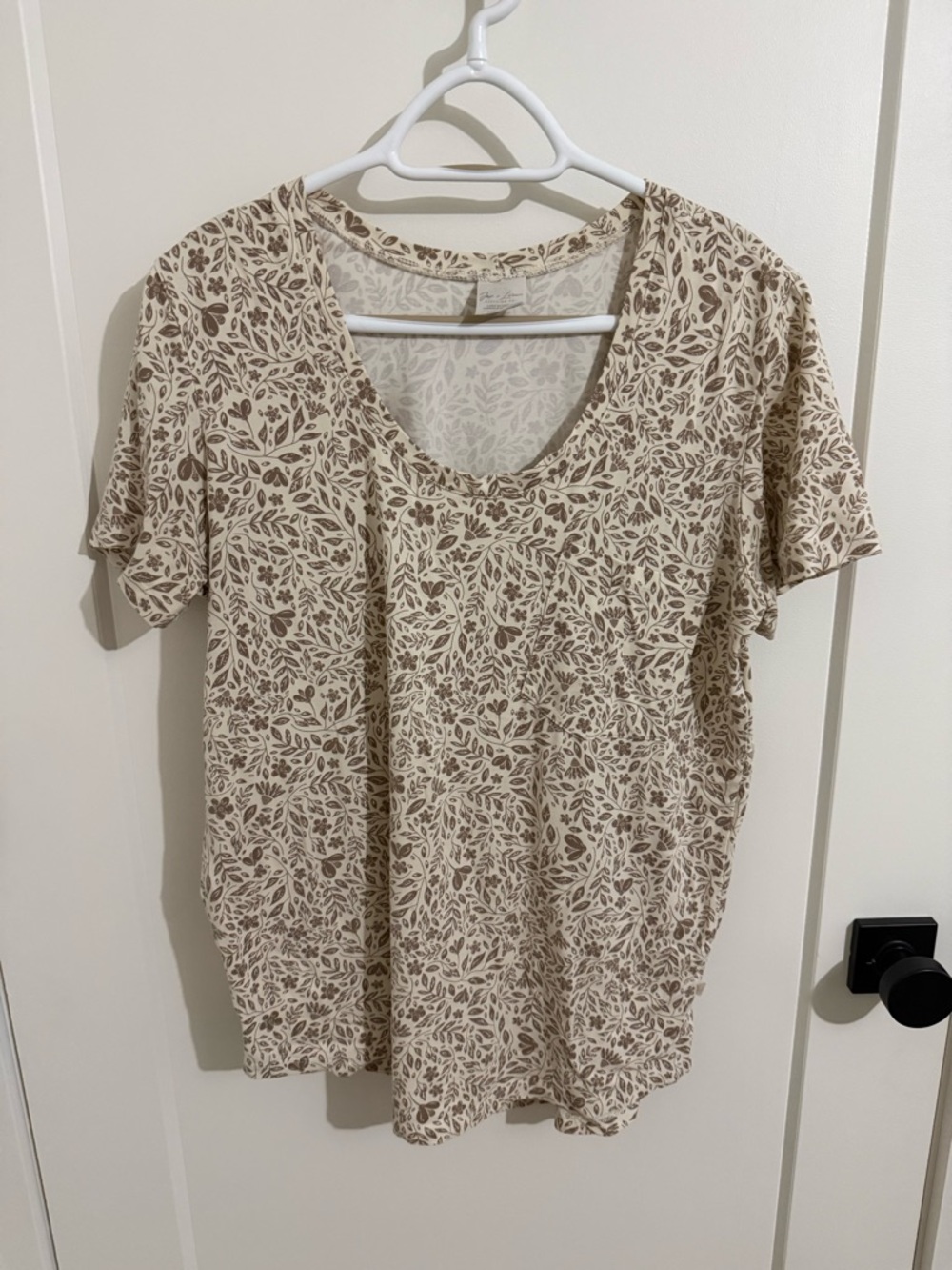 Cream Short Sleeve Tee with Brown Leaf Print